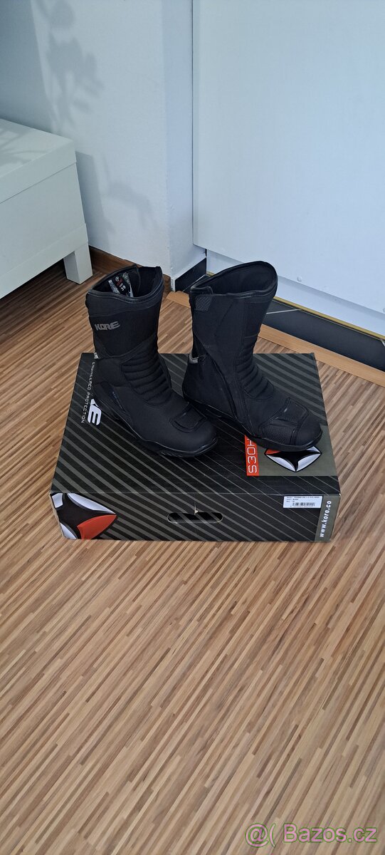 KORE Moto boty touring Mid 2.0 Flex Mesh (černé)