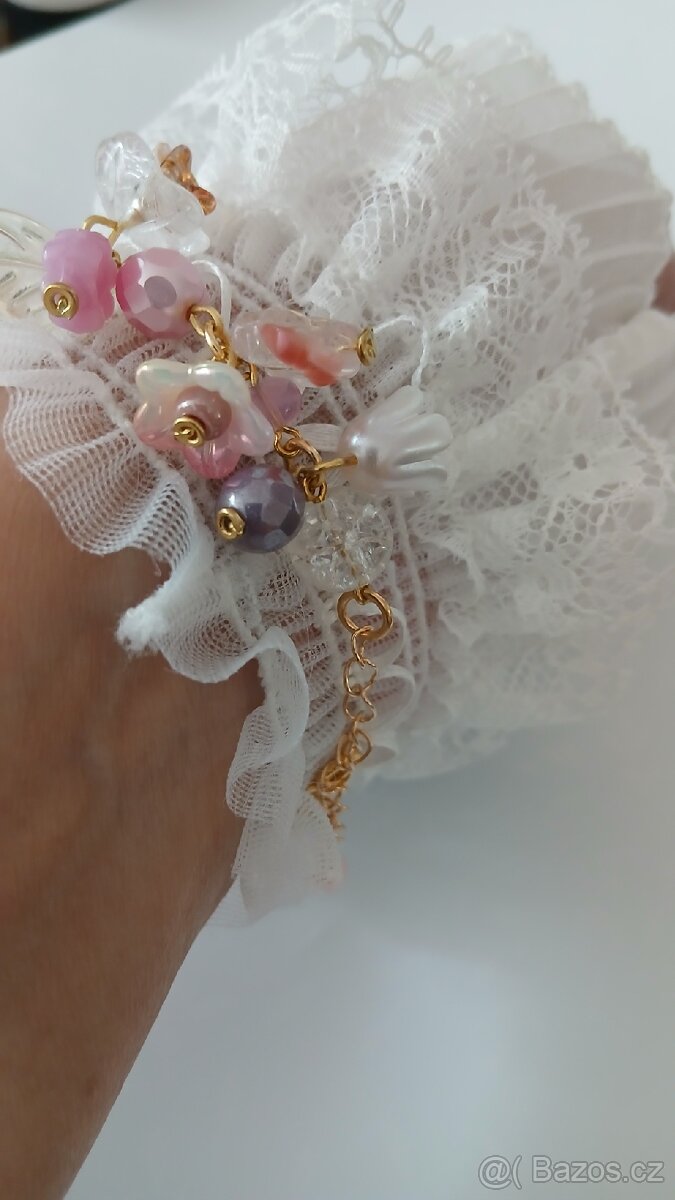 Bižuterie náramek na léto