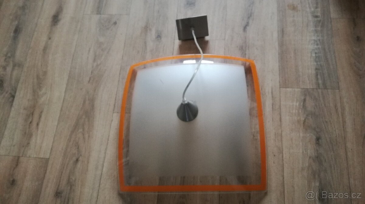 lustr, moderní skleněný lustr, stropní světlo.