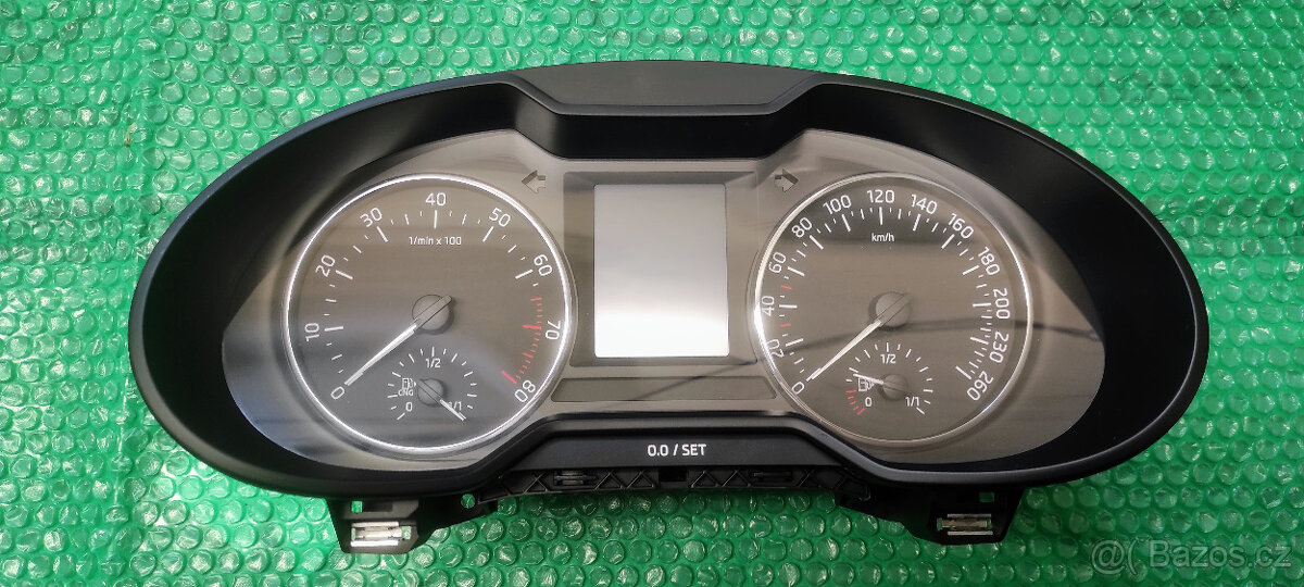 ŠKODA OCTAVIA III - Přístrojový štít - budíky