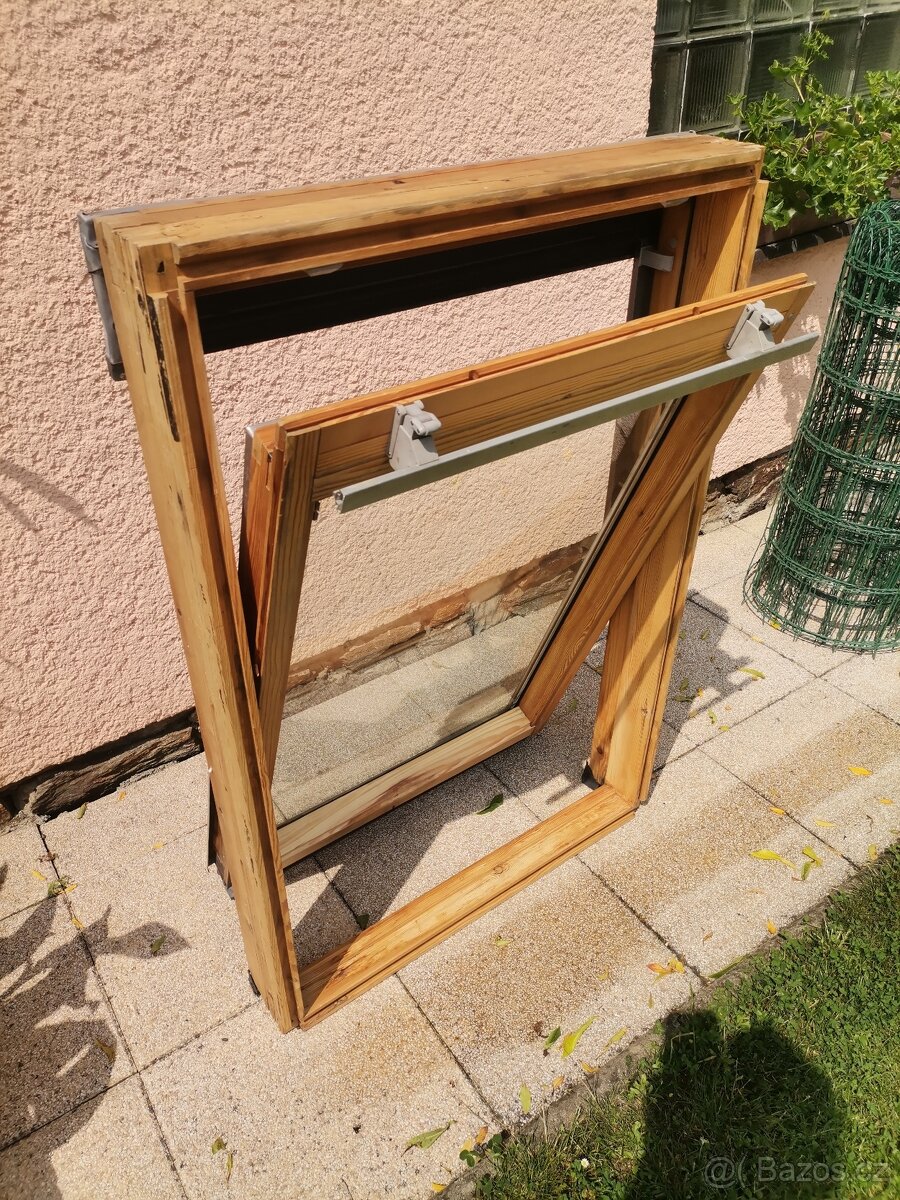 Prodám 3 střešní okna VELUX
