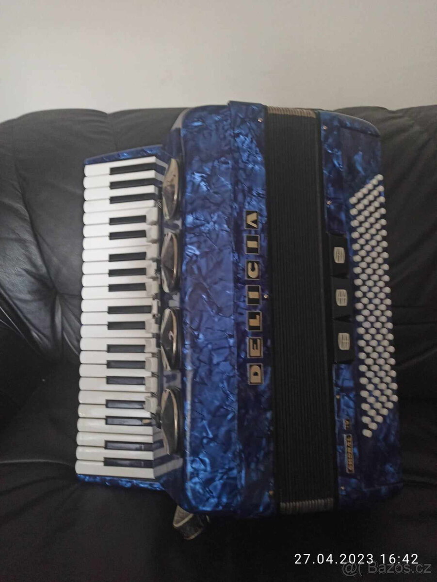 akordeon Delicia Choral IV 120 basů
