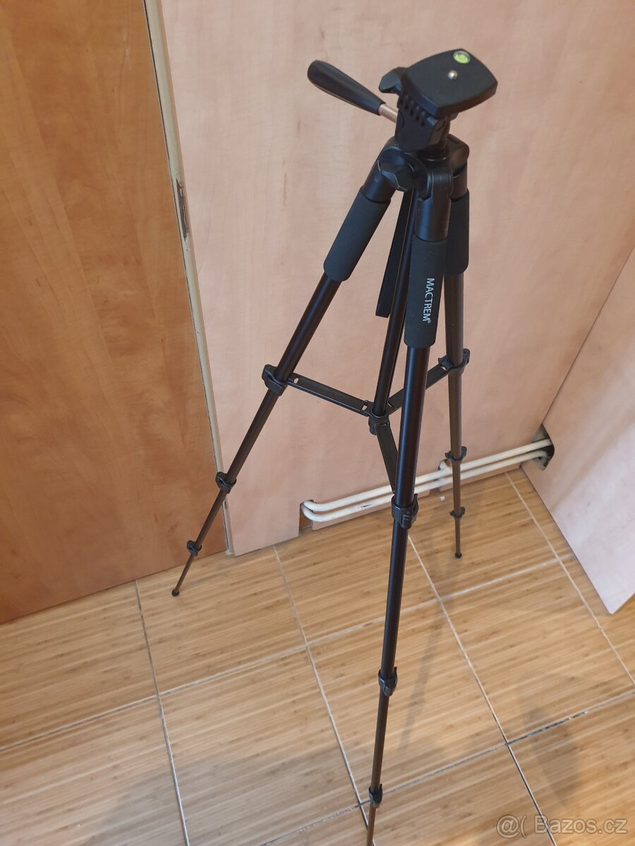 Zcela nový stativ tripod s dálkovým ovládáním, výška 165cm