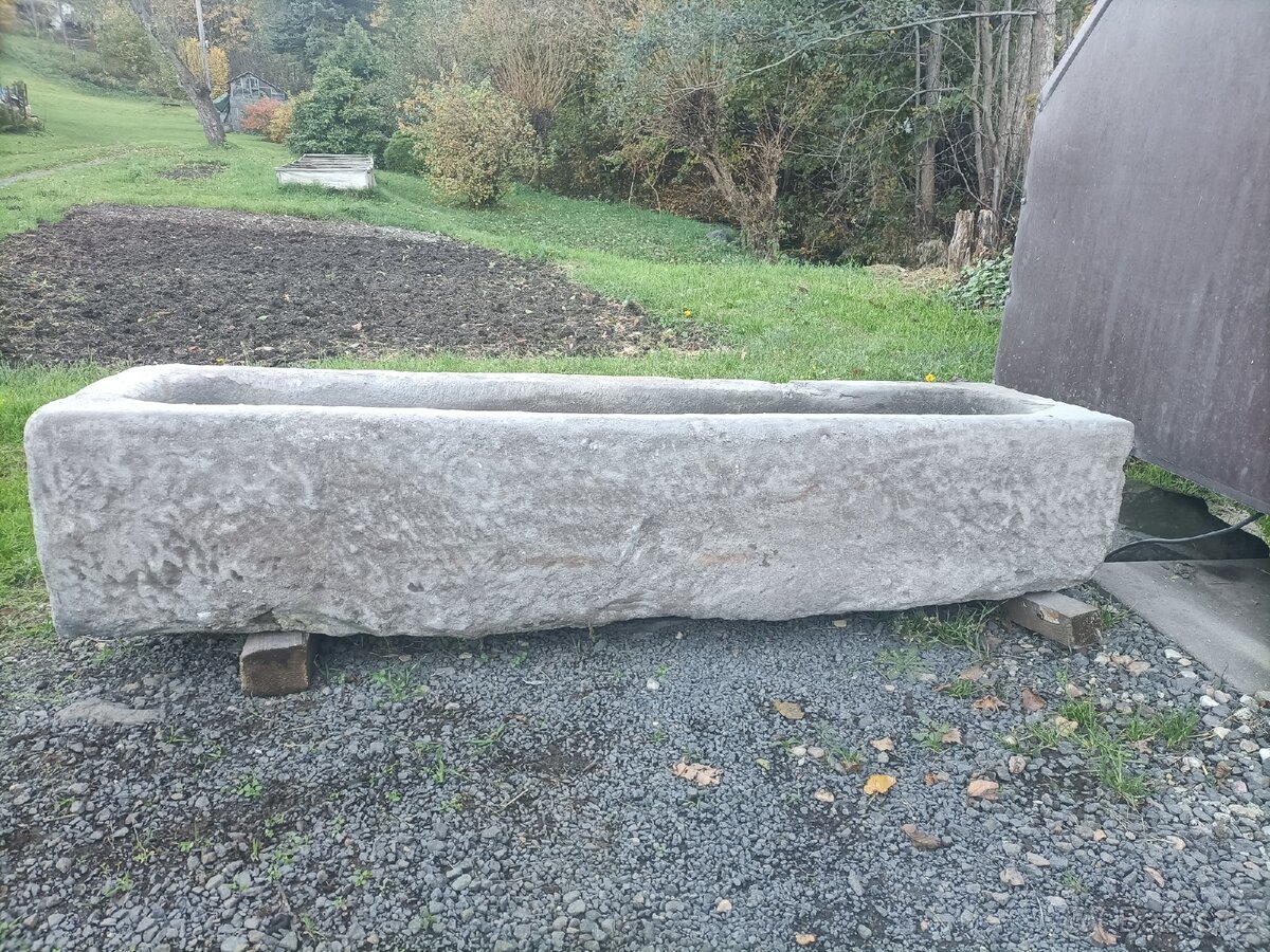 Piskovcove koryto,nalozeni ano,doprava mozna