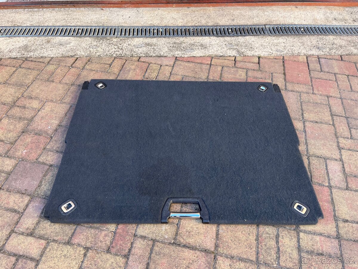 Peugeot 3008 podlaha kufru