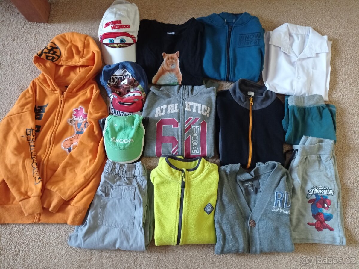 Prodám balík oblečení na chlapce vel. 134/140