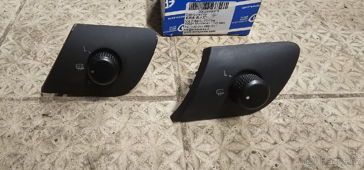 Škoda Fabia ovládání zrcátek.