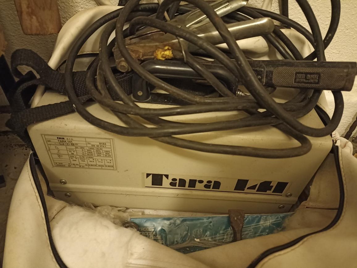 svařovací invertor