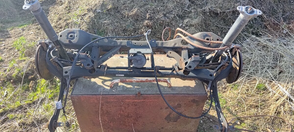 Zadní náprava Ford Volvo