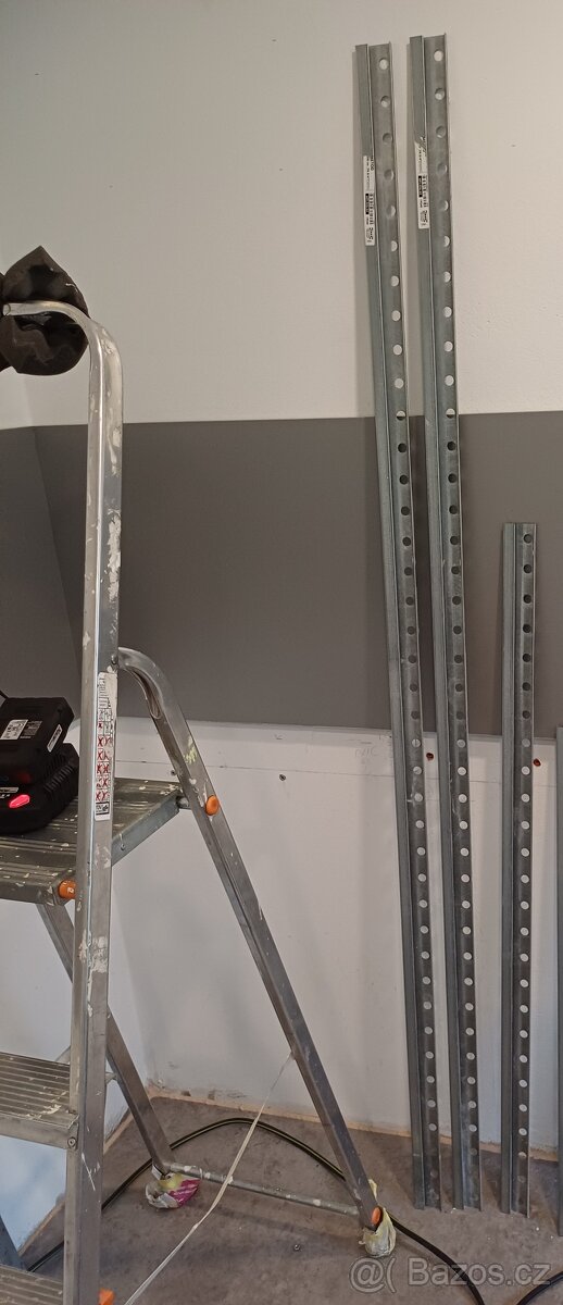 IKEA METOD Nástěnná lišta