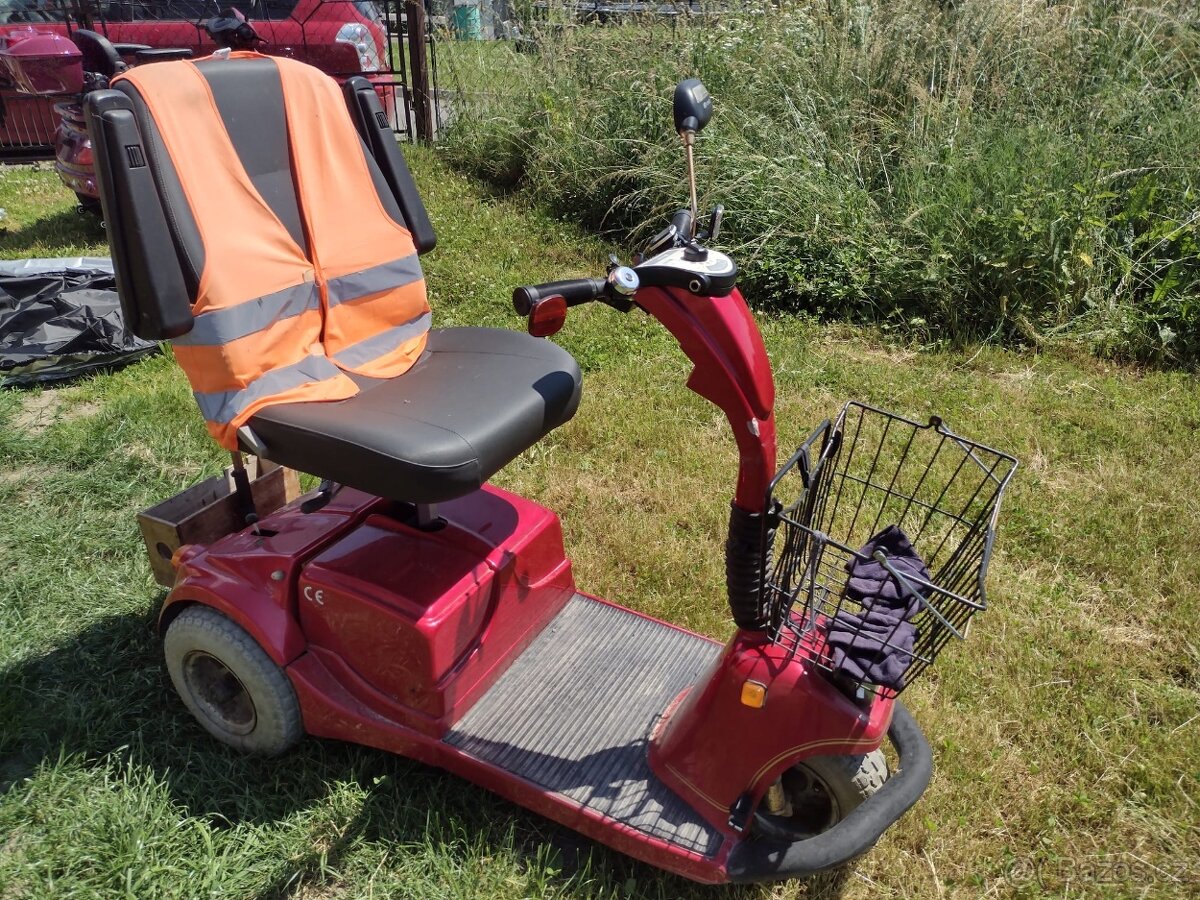Elektrický skútr pro invalidy
