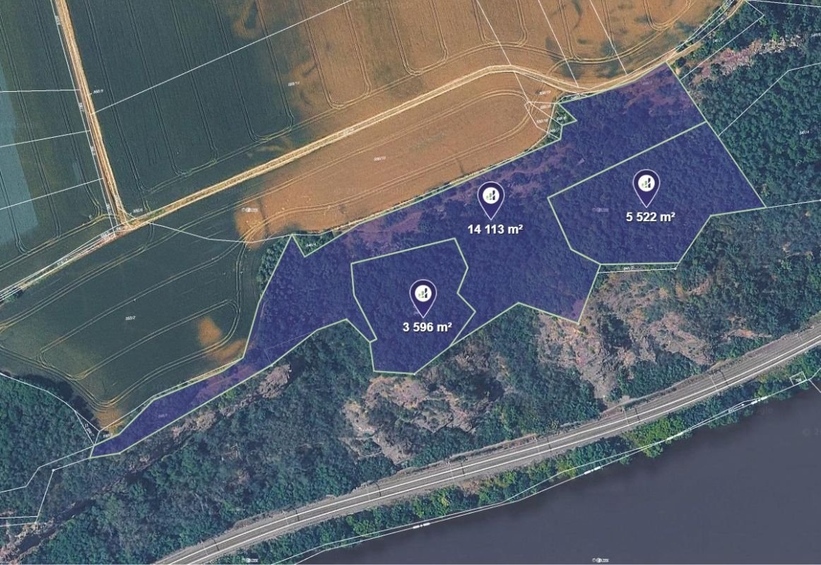 Land for sale · 23231 m² · Praha - západ — 41 191 €