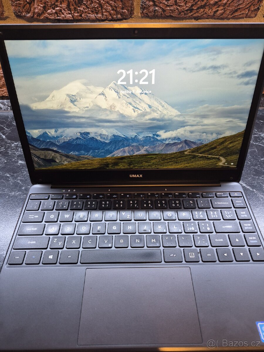 UMAX VisionBook N14G plus
