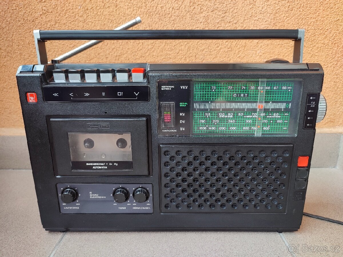 STERN-RADIORECORDER R4100.