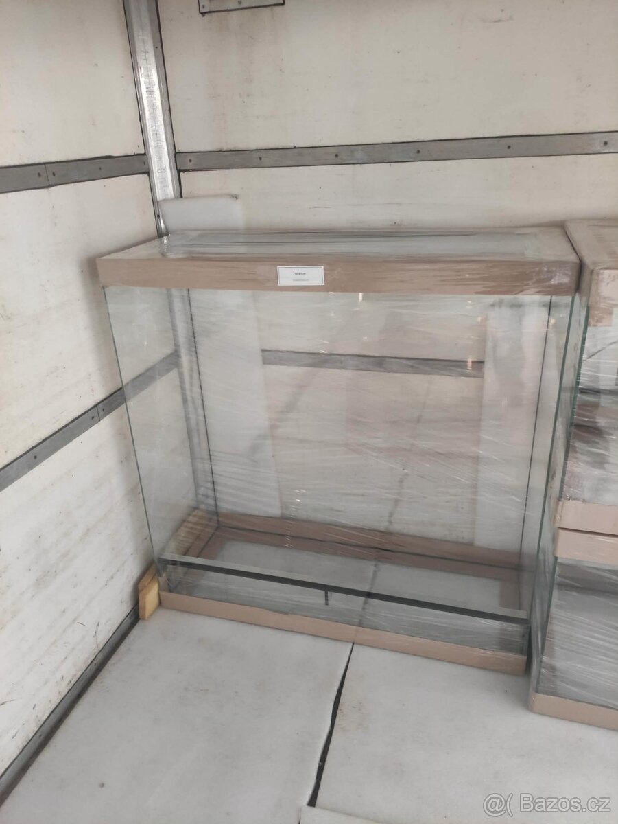 Prodám nové terárium 120x60x80