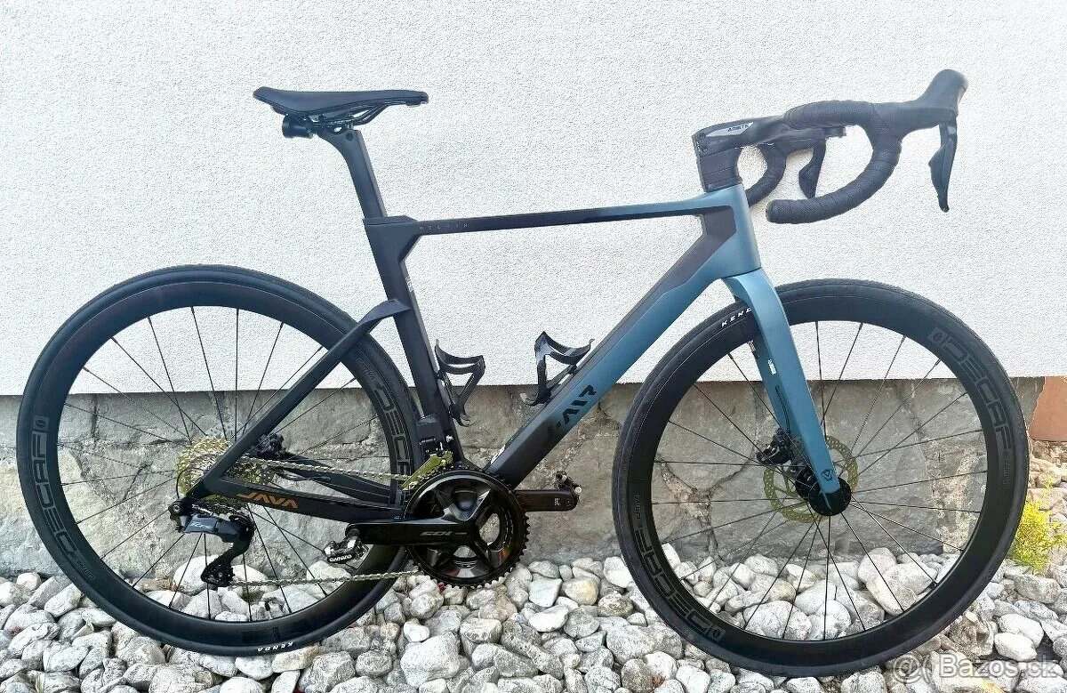 Carbonový Cestný Bicykel UCI