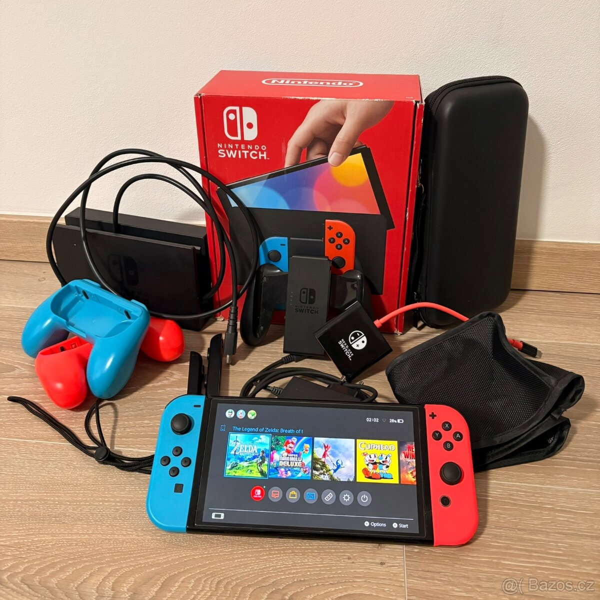 Nintendo Switch OLED + HRY + příslušenství