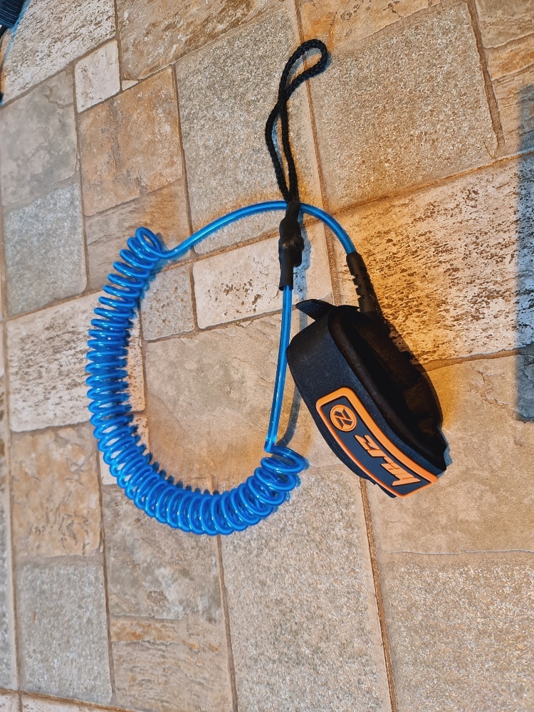 Leash Zray flexi pouto k paddleboardu