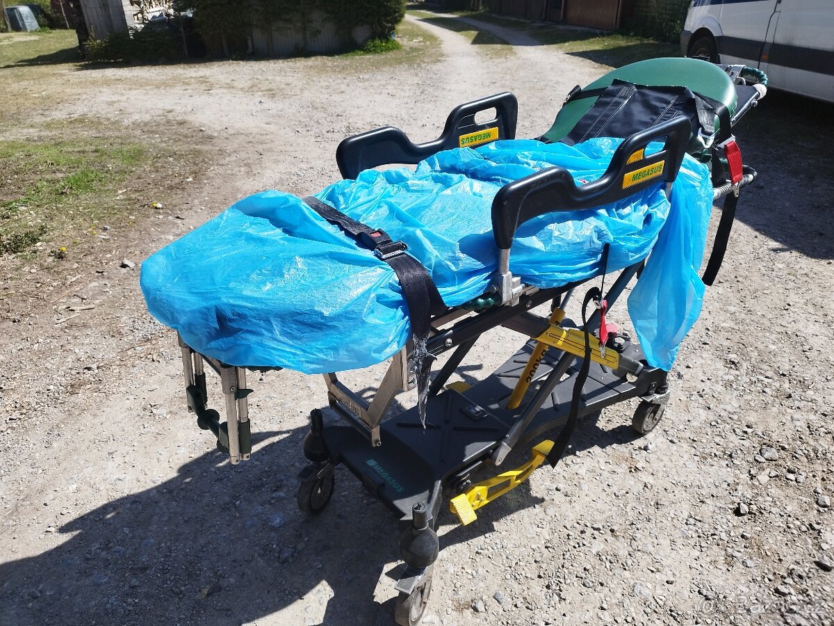 MEGASUS polohovateľné lehátko