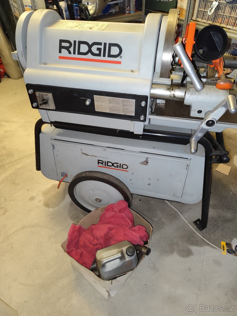 Prodam elektricky závitořez Ridgid 1224 do 4'