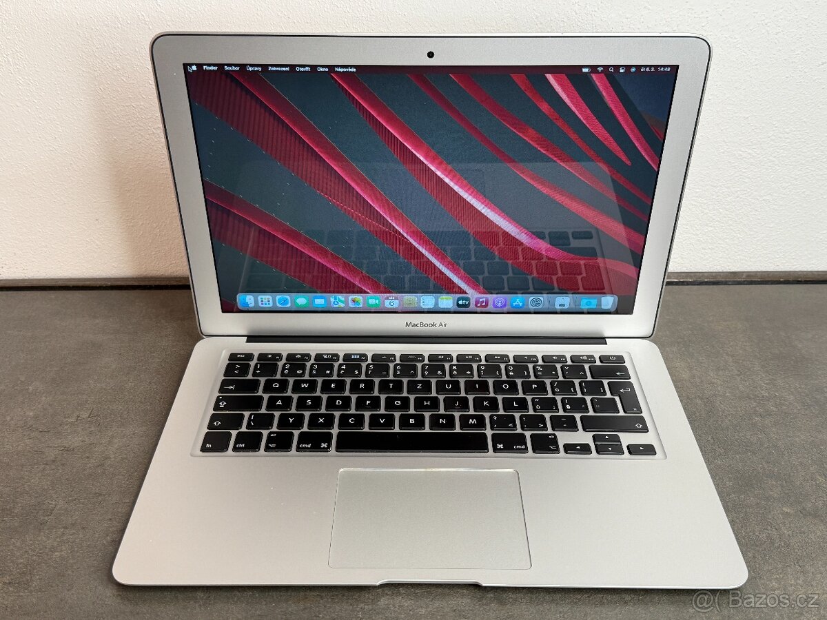 Macbook Air 13'' 2015 / i5 / 8GB / 128GB SSD - DPH