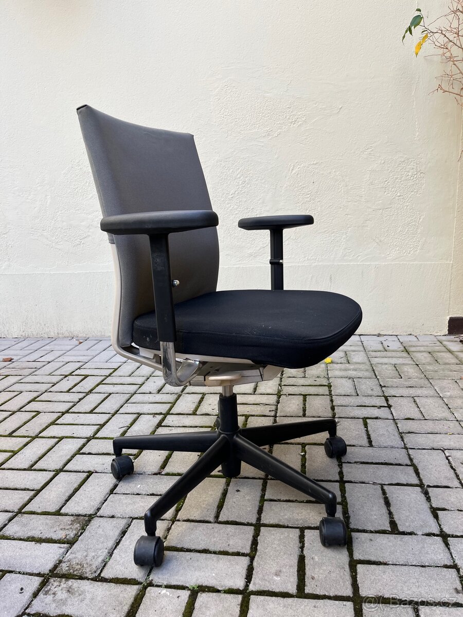 Kancelářské židle Vitra ID Soft