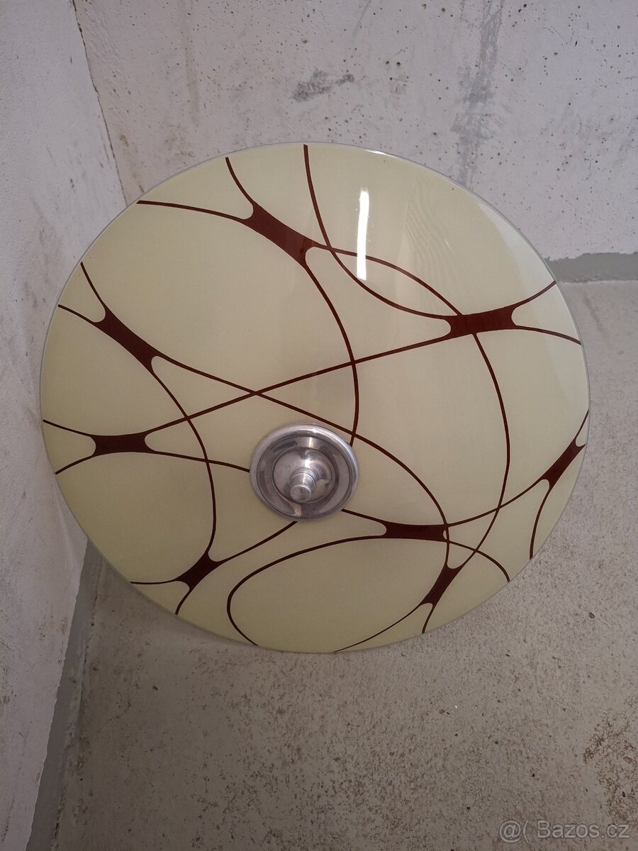 Retro lustr