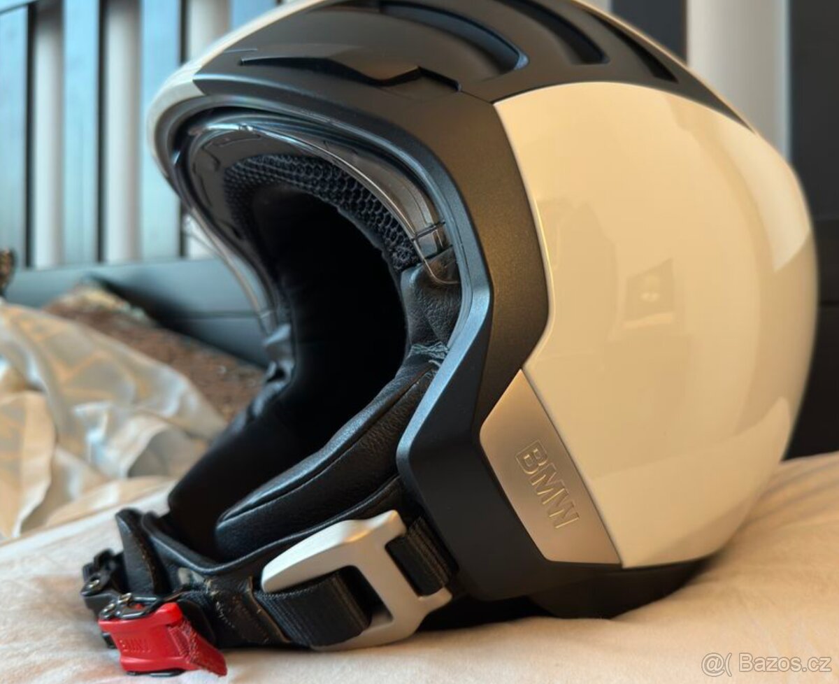 Nabízím kvalitní moto helmu BMW Airflow 2