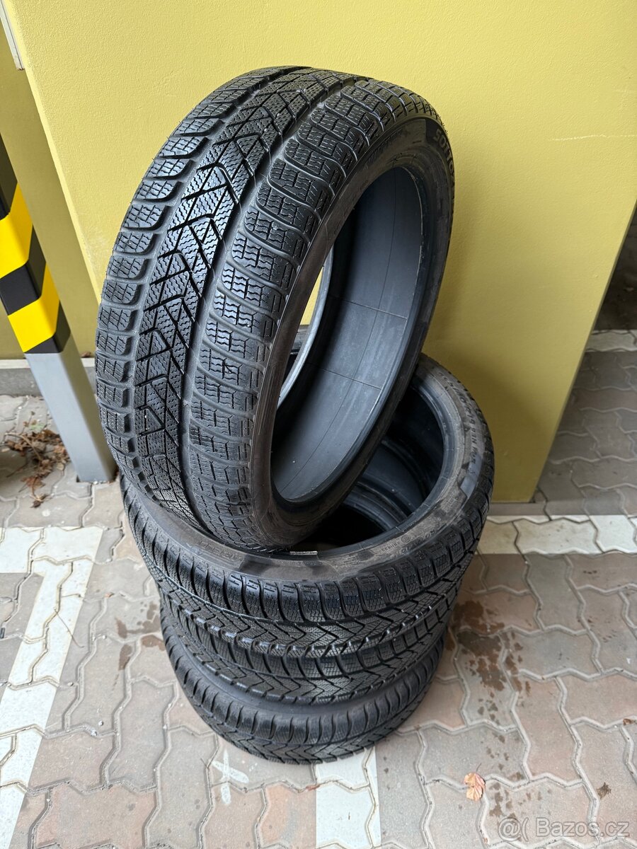 ZIMNÍ PNEU R19 | PIRELLI SOTTOZERO 3 | 255/35 R19