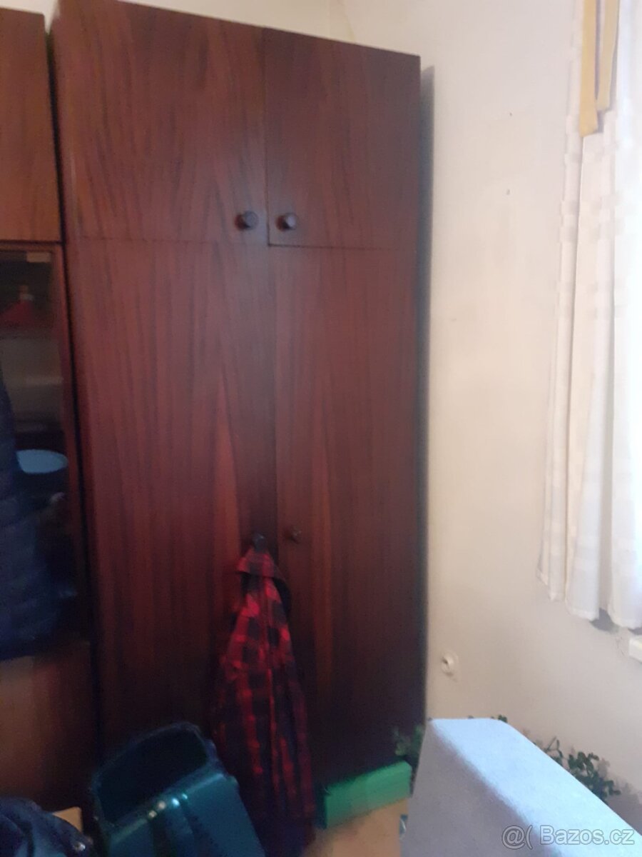 Skříň