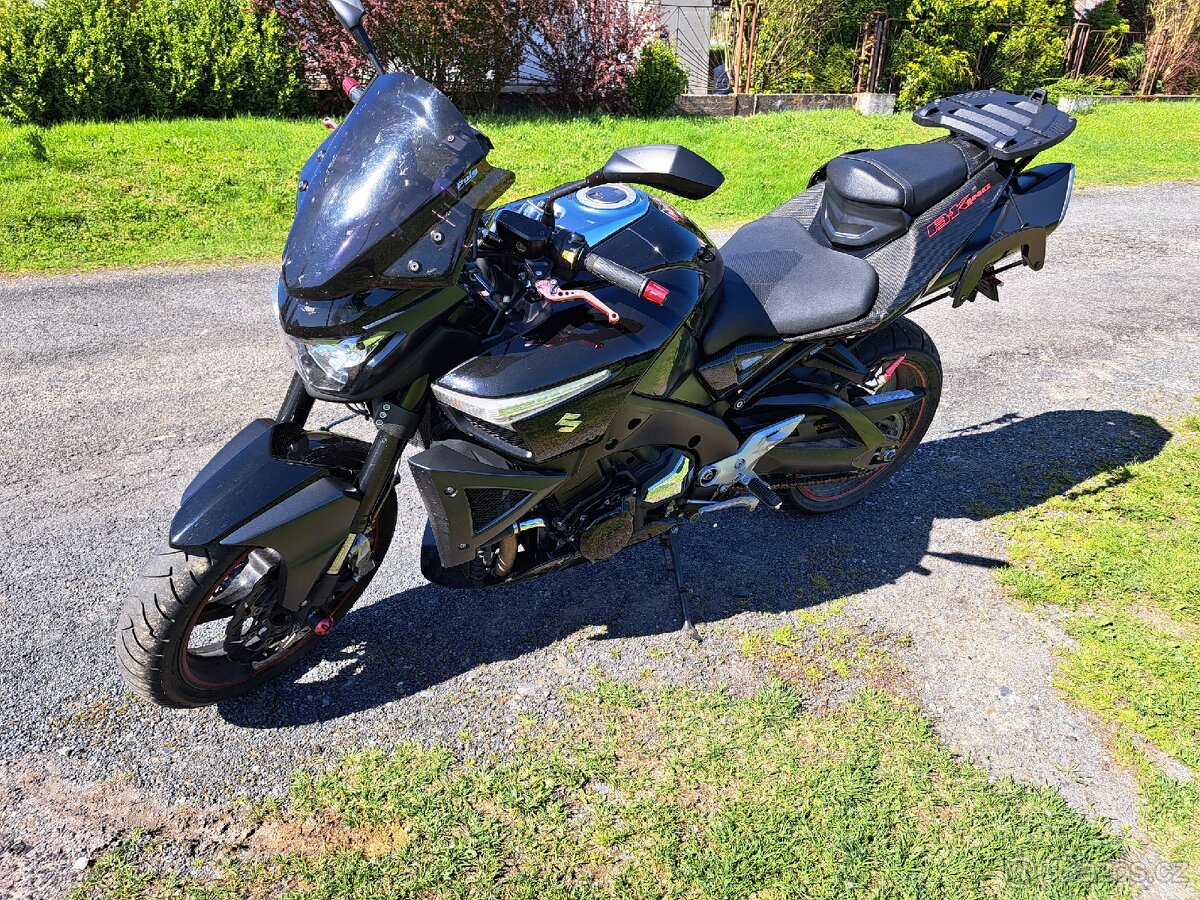 Suzuki B-King 2011 + 3 kufry