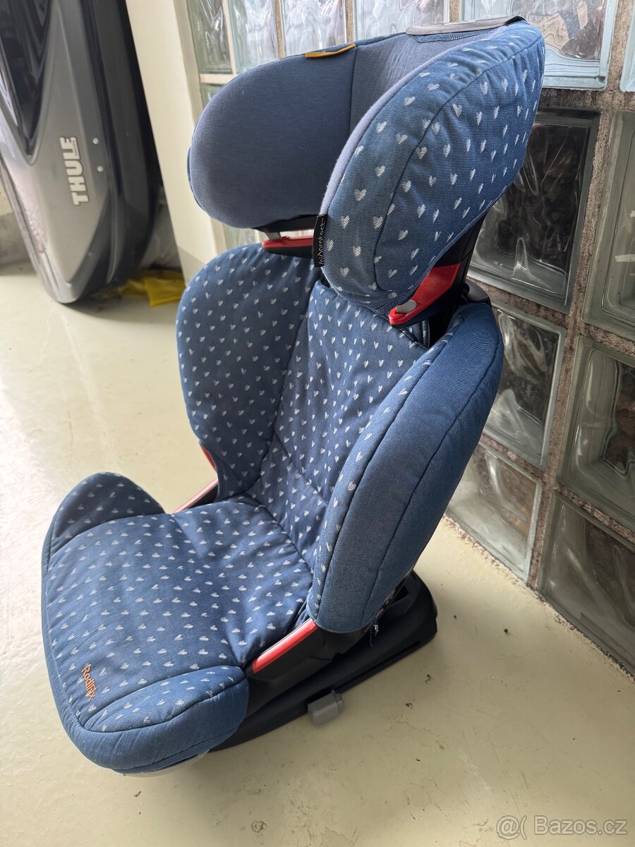 Maxi Cosi RodiFix modrá