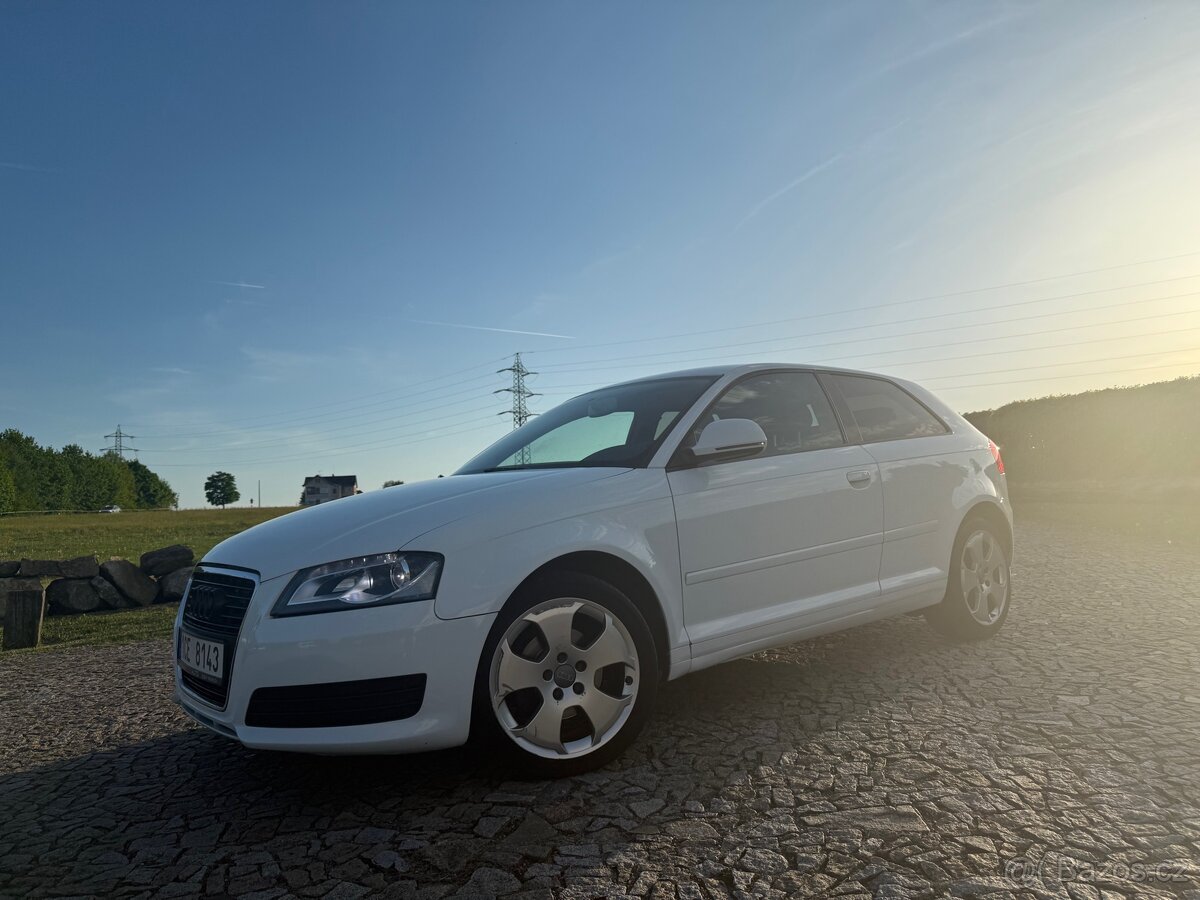 Audi A3 8p 1.9 TDI model 2010 Facelift-Xenony-Alcantara