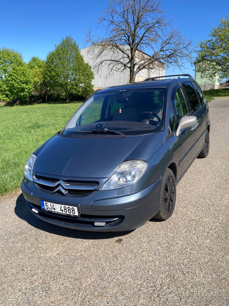 Citroen C8
