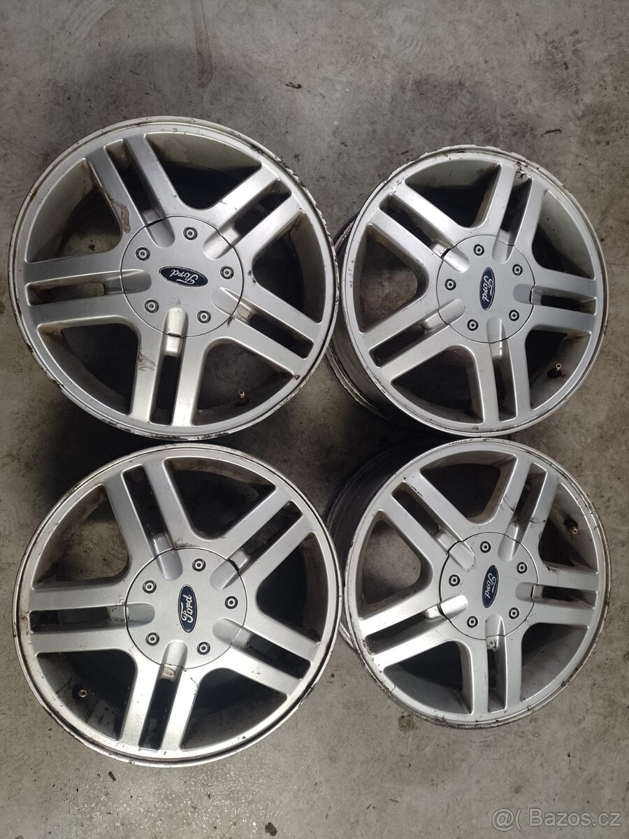 AL.kola Focus Ford
