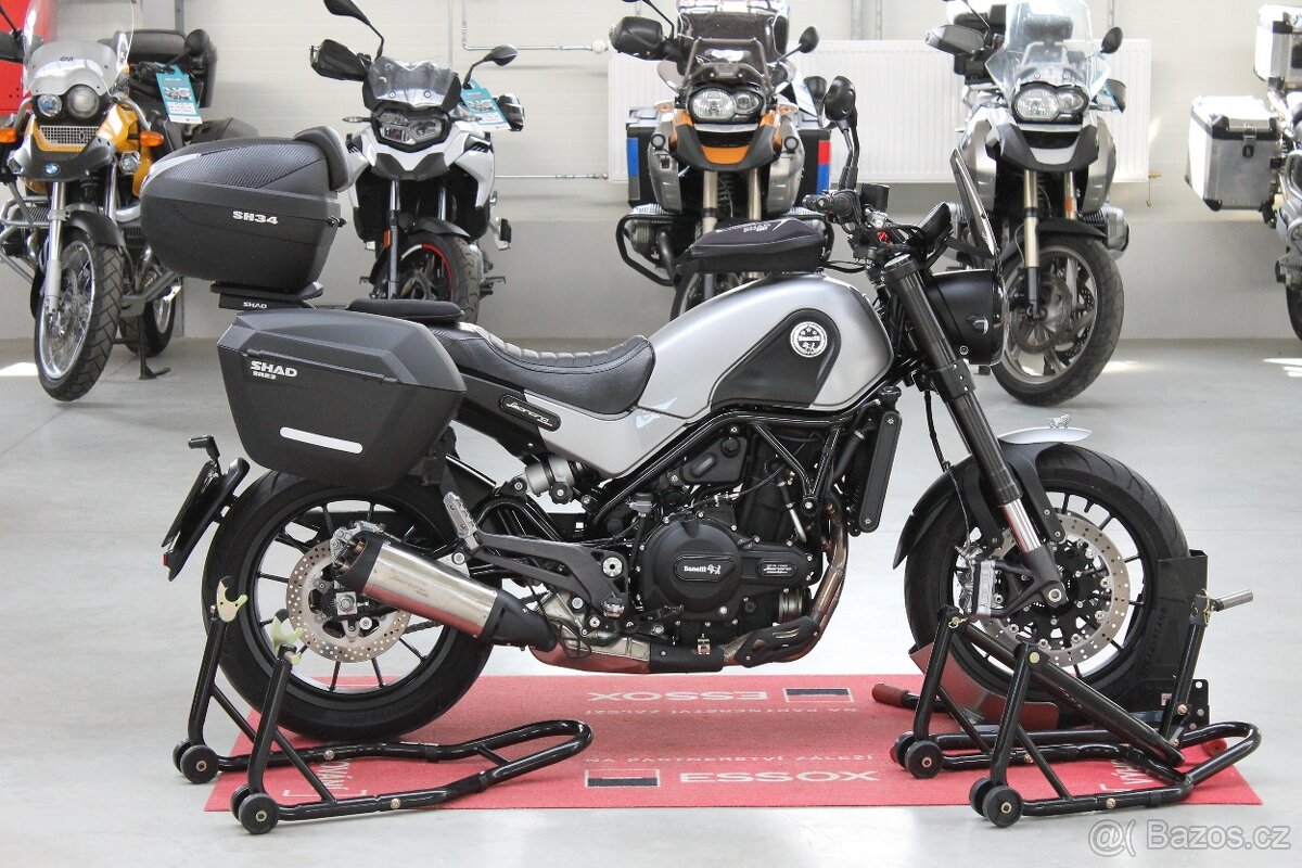 Benelli Leoncino 500 naked 2021 ČR 10 tis. km
