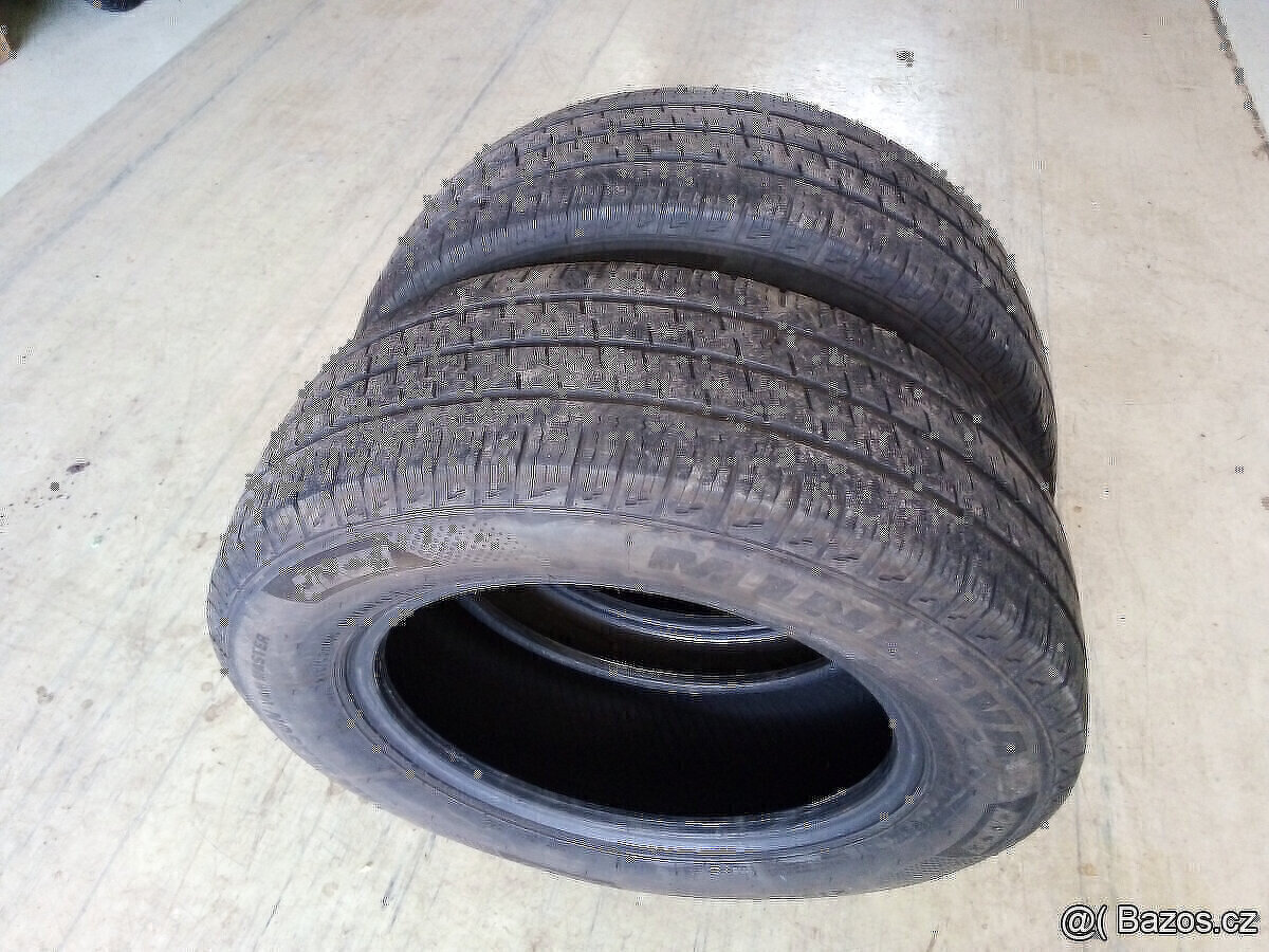 celoroční pneu 215/65R 16C