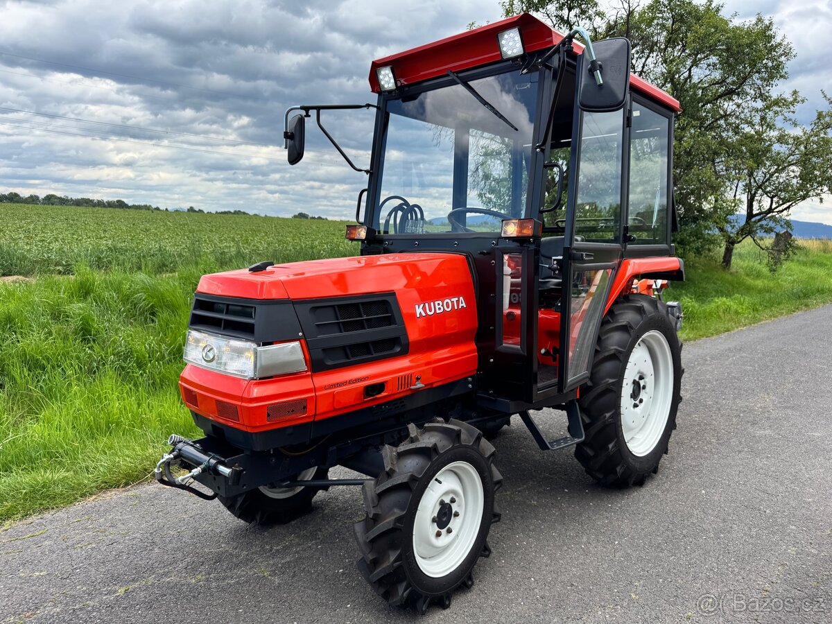 Japonský traktor KUBOTA GL 21 Diesel 3 válec, 21HP