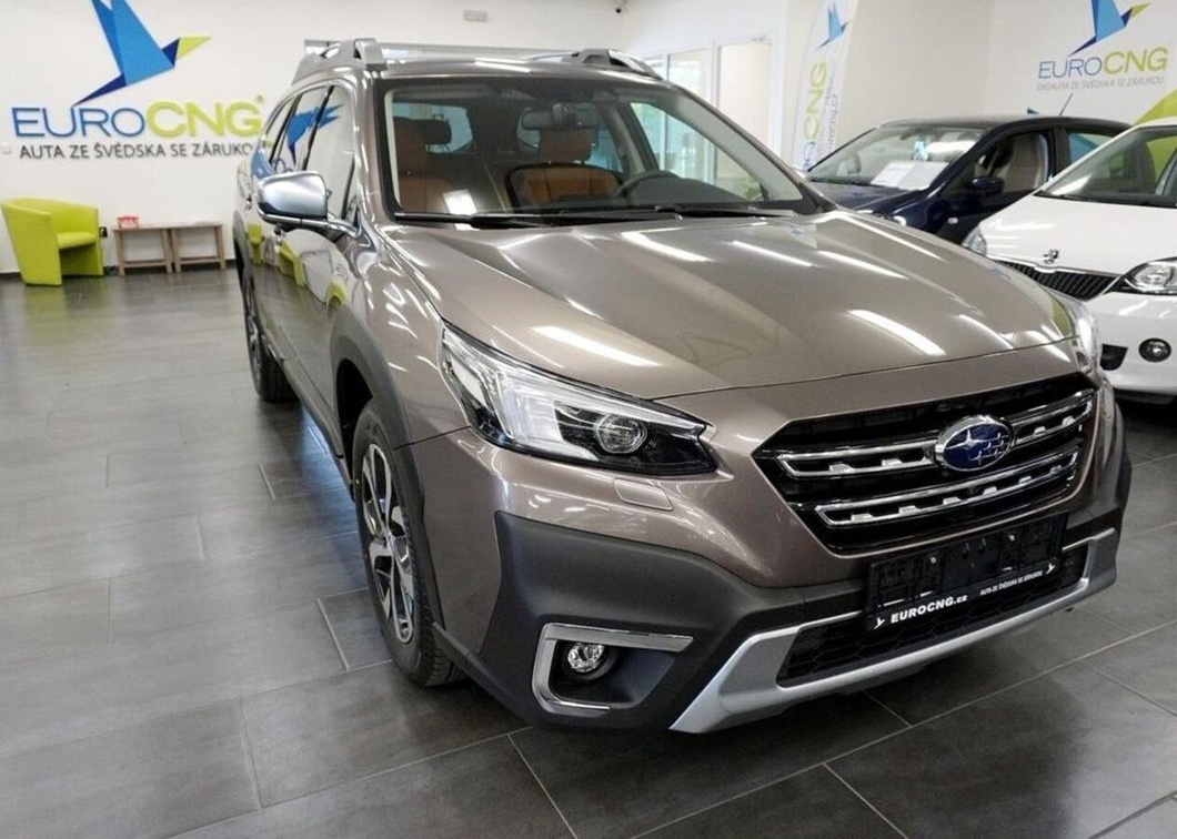 Subaru Outback 2.5 TOURING 2025 hneda kuze 124 kw