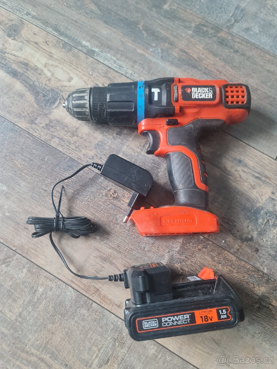 Aku vrtačka s příklepem Black Decker EGBL 188,