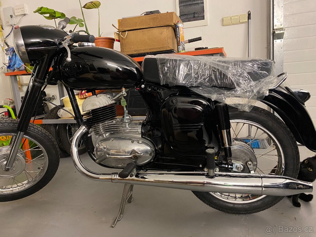 Prodam Jawa cz 175 rok 1960 po kompletní GO