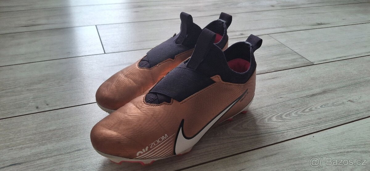 Kopačky NIKE Zoom Mercurial Vapor 15 academy FG/MG