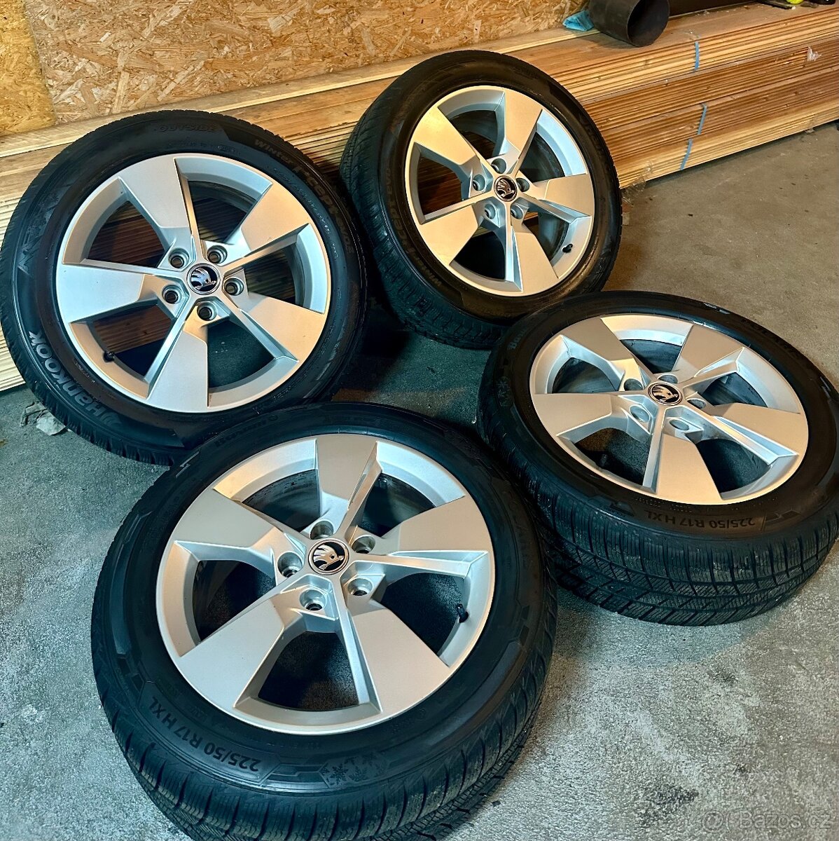 ALU Kola ŠKODA 5x112 R17 EREBUS Zimní Pneu 225/50/17