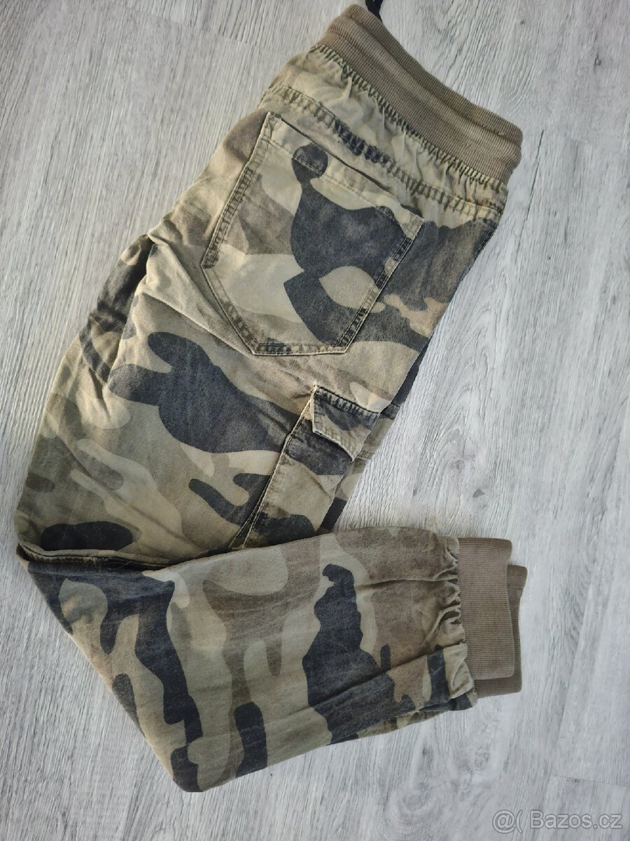 Kalhoty vel. 170