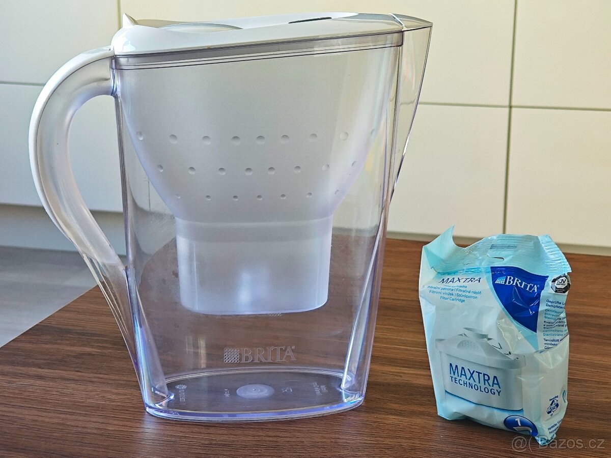 BRITA Marella Cool Filtrační konvice bílá 2,4 l + nový filtr