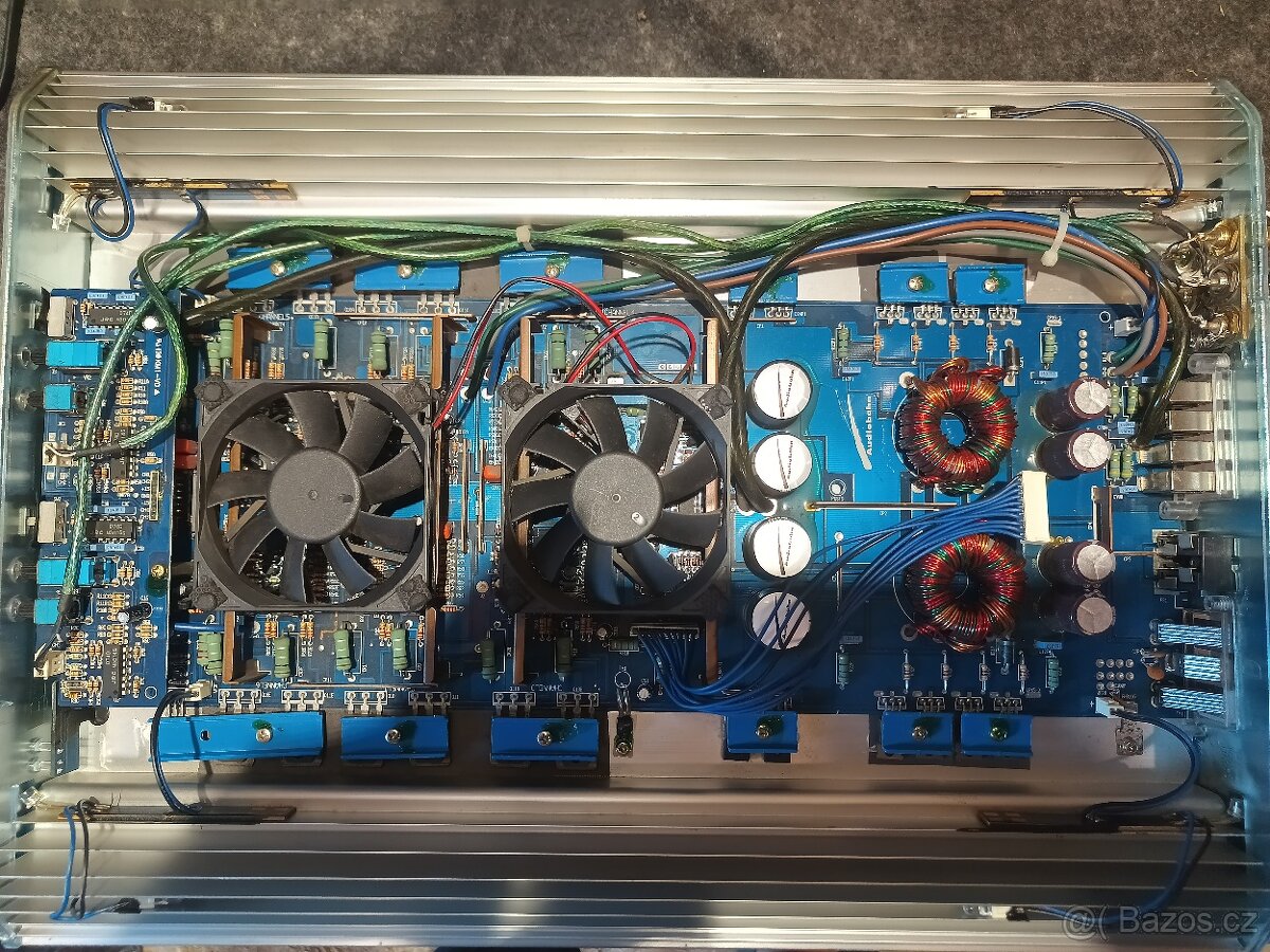 Legendární Zesilovač Audiobahn A6601T