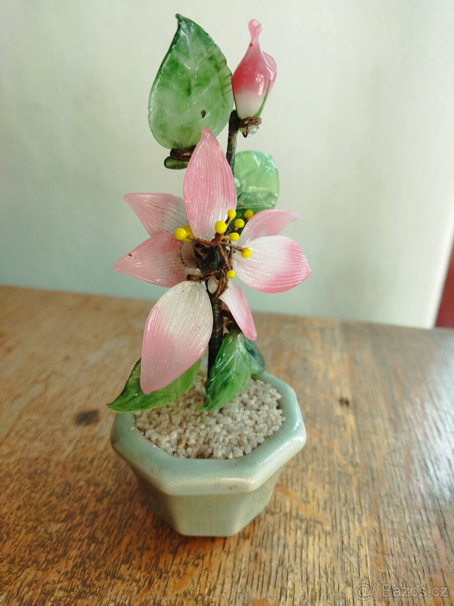 Starožitná skleněná květina - malá dekorace