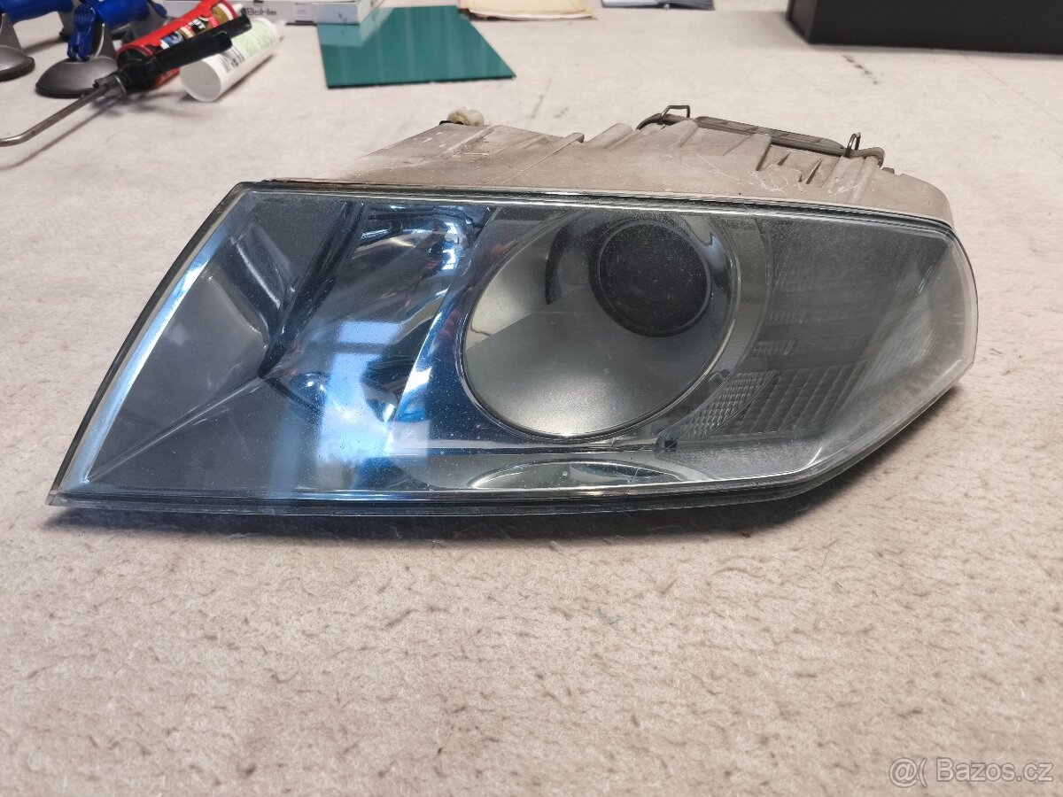 Octavia 2 xenon levý kompletní