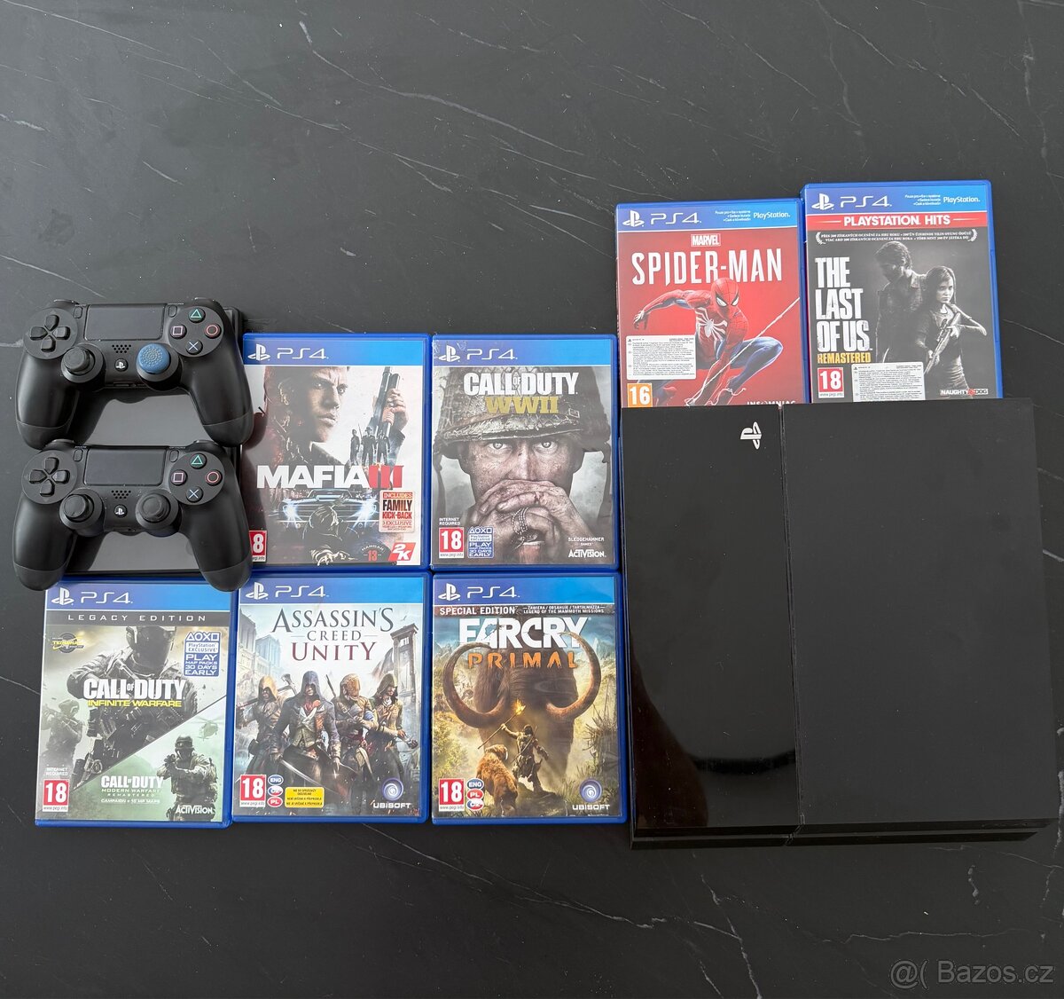 PlayStation 4 + 2x Dualshock + 7 her