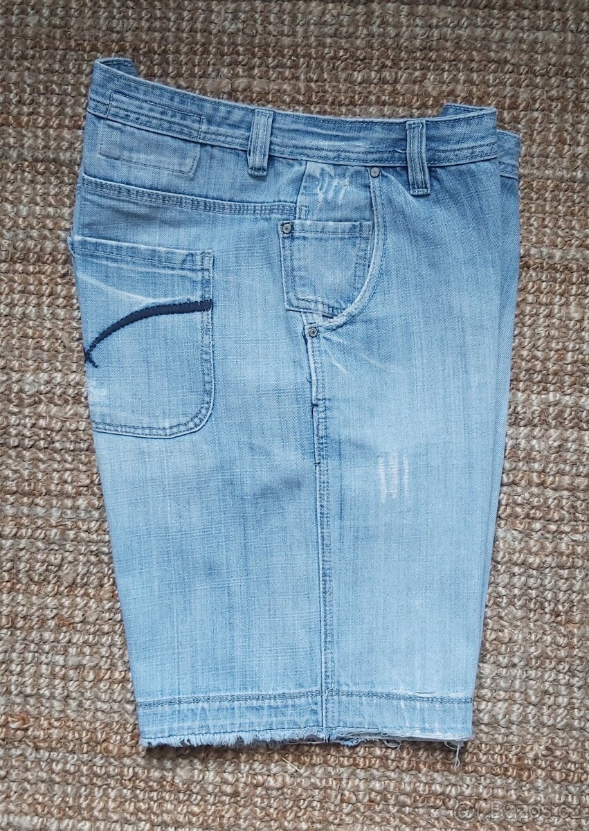 Kraťasy jeans, vel. XL, 60x58cm, zip.
